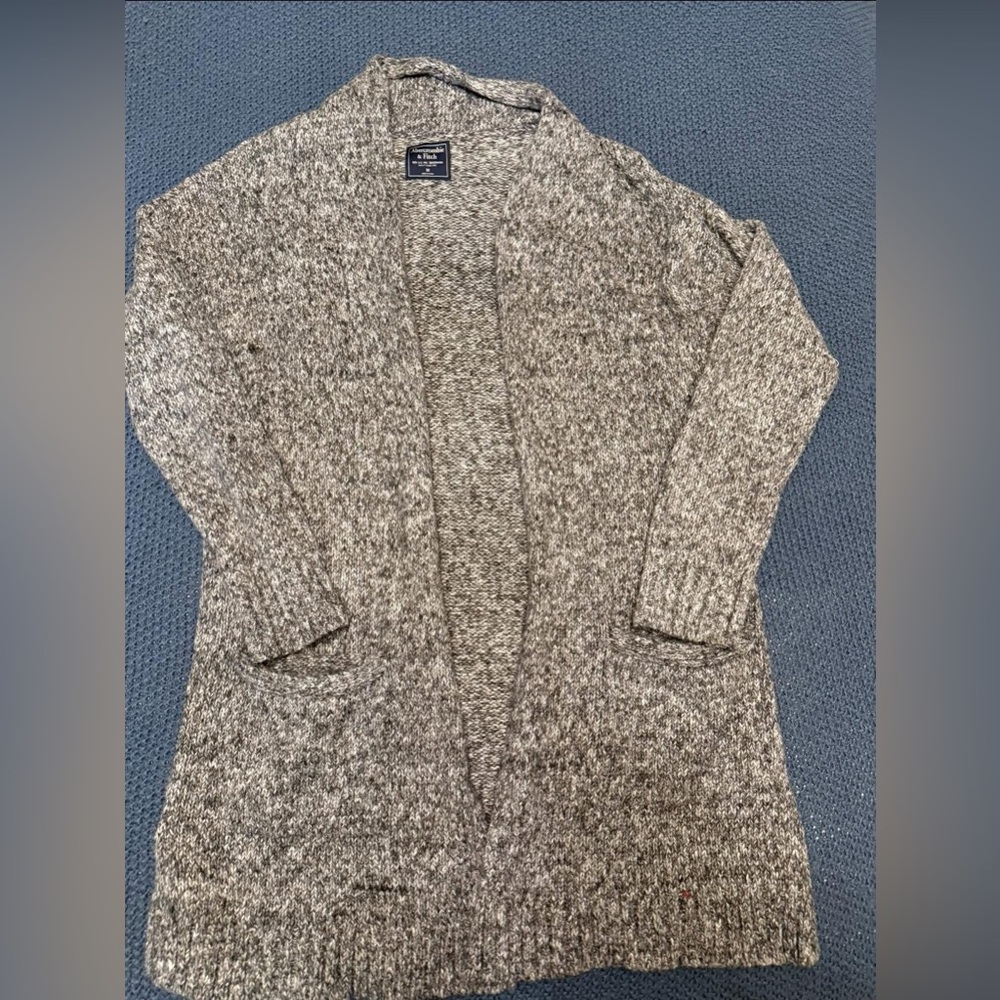Abercrombie Women's Gray Cardigan Sweater